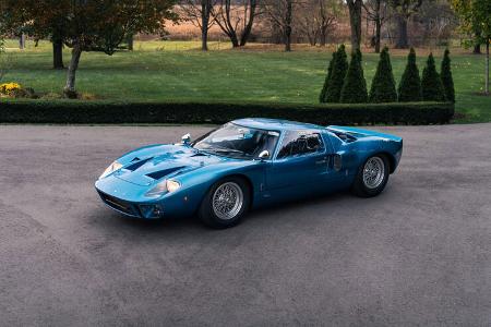 Ford GT 40 Mk I road car (1966)