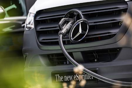 Mercedes E-Sprinter 2023 Ladedose CCS Laden Elektroauto Ladekabel