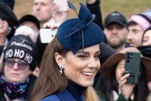 Operation am Bauch! Prinzessin Kate liegt im Krankenhaus