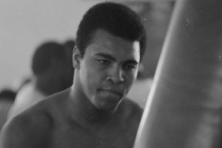 Muhammad Ali über seine Berufsauffassung - 'Es ist nur ein Job. Gras wächst, Vögel fliegen, Wellen spülen Sand weg - ich verprügele Leute.'