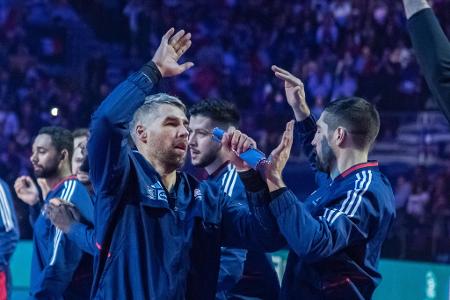 Platz 3: Frankreich - Der überraschende Patzer gegen die Schweiz (26:26) blieb für Frankreich folgenlos. Die beiden Punkte aus dem Sieg gegen Deutschland nahm das Team rund um Altstar Nikola Karabatic mit in die Hauptrunde. Das Potential für den großen Coup ist vorhanden, der Kader scheint perfekt aus einer Mischung von talentierten und erfahrenen Spielern zusammengestellt zu sein. Extrem dominant ist Frankreich bislang aber nicht aufgetreten.