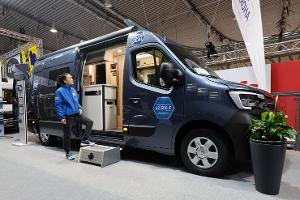 Neuer geräumiger Campingbus