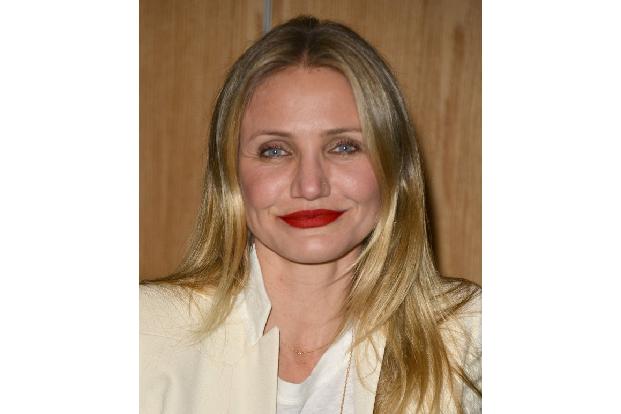 …und ist sich in dem Punkt mit Cameron Diaz einig, die ebenfalls nichts davon hält, sich die Achseln zuzukleistern. 