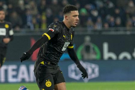 ANGRIFF: Jadon Sancho (bis 67.) - Note: 3,0 - Hatte auf der linken Seite seine Momente, wenn es Platz zum Kombinieren gab. Holte nach der Pause außerdem clever den Elfmeter gegen Carstensen heraus. Streckenweise aber mit reichlich Leerlauf in seinem Spiel.