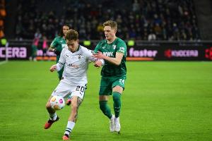 Augsburg nutzt Gladbachs Winterschlaf