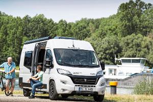 Campingbus mit viel Platz zu kleinem Preis