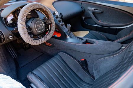Bugatti Chiron Super Sport 300+ (2022) Cockpit