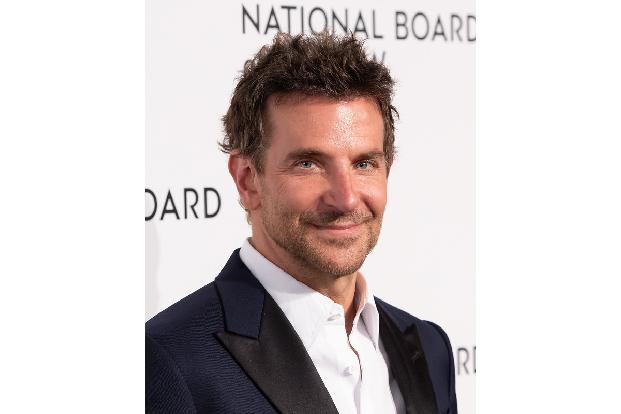 Bradley Cooper, der sich als 'Maestro' Hoffnung machen kann, wurde bereits neun Mal für einen Oscar nominiert — klappt es dieses Mal? 