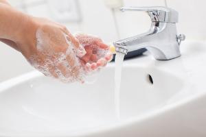 Erkältungszeit: 3 Regeln für gründliches Händewaschen 