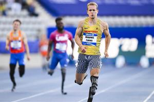 Para-Sprinter um Floors beim ISTAF Indoor