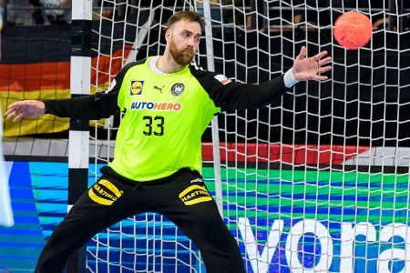 TORWART: Andreas Wolff - Note: 2,0 - Deutschlands Nummer eins ist bereit fürs Halbfinale. Verhinderte mit vier Glanzparaden in den Anfangsminuten einen deutlichen Rückstand. Wurde von den Kroaten in Durchgang eins aber nicht immer mit letzter Konsequenz gefordert.