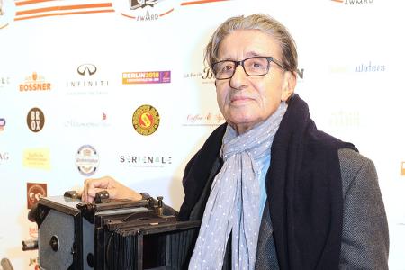 2016 gab Rolf Zacher den Camp-Senioren, da war der 2018 verstorbene Schauspieler 74 Jahre alt. Die Hitze setzte ihm jedoch so sehr zu, dass er nach gut einer Woche aufgeben musste.