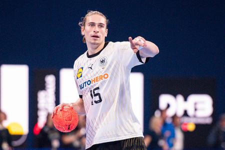 RÜCKRAUM MITTE: Juri Knorr - Note: 2,5 - Wirkte zunächst deutlich gehemmt. Erst Mitte der zweiten Halbzeit im Spiel angekommen. Dann mit Treffern nach guten Einzelaktionen und kreativen Zuspielen. Hatte großen Anteil daran, dass die DHB-Aufholjagd fast noch geglückt wäre.