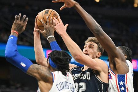 NBA: Wagner-Brüder schlagen Phoenix - Schröder verliert NBA: Wagner-Brüder schlagen Phoenix - Schröder verliert