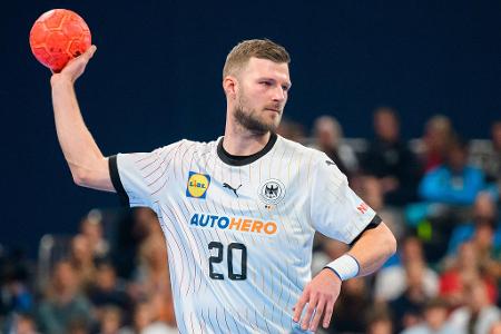 Philipp Weber - Note: Note: 3,0 - Setzte mit einem sehenswerten Kempa-Trick ein frühes Highlight. Belebte das deutsche Offensiv-Spiel mit guten Zuspielen an den Kreis. Traf jedoch auch einige Male die falsche Entscheidung oder agierte ungenau.