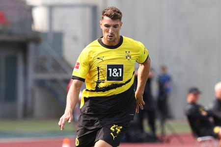 ABWEHR: Thomas Meunier (bis 60.) - Note: 5,5 - Ließ sich auf der rechten Seite häufig vom forschen Beste überraschen und hatte in der Flankenverteidigung kaum Antworten. Gewann nur 20 Prozent der Zweikämpfe, mehrere Großchancen entstanden über seine Seite. Schwache Leistung des Belgiers.