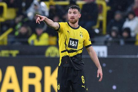 MITTELFELD: Salih Özcan (bis 60.) - Note: 5,5 - Sammelte als Staubsauger vor der Abwehr zwar einige Ballgewinne. Gegen einen kompakten Gegner aber im Spielaufbau oft überfordert. Hätte mit dem Horrorfehlpass auf Kleindienst sogar beinahe ein Gegentor verschuldet (14.).
