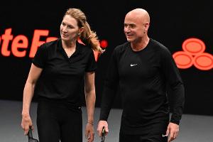 Andre Agassi und Steffi Graf begeistern bei Pickleball-Match
