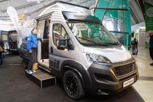 Neuer Campervan mit Surf-Specials