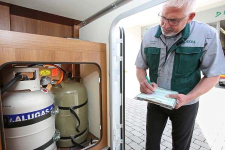 Leser mit Gastankflaschen berichten von PROBLEMEN BEI DER ABNAHME DER GASPRÜFUNG.