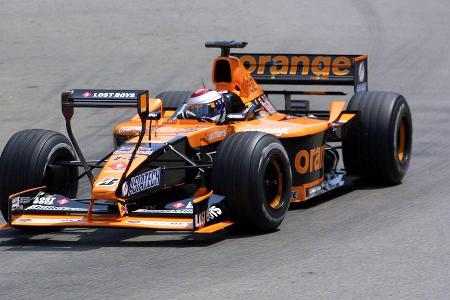 Arrows-Asiatech - 2001 - Für eins der hässlichsten Accessoires aller Zeiten ist Arrows in der Saison 2001 verantwortlich. Ein zweiter Frontflügel, der an der Nase montiert ist, soll für mehr Anpressdruck sorgen. Tat er nicht.