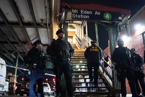 Mindestens ein Toter bei Schüssen in New Yorker U-Bahn