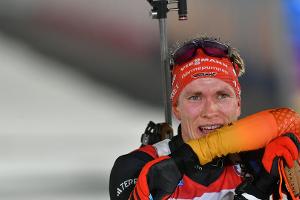 Hungriger Doll weint "innerlich" über Medaille fürs Gemüt