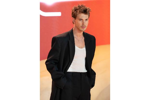 Mit von der Partie waren auch Austin Butler, in Gucci gekleidet...