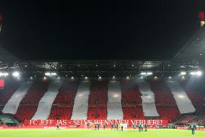 Fans sorgen für Unterbrechung in Köln