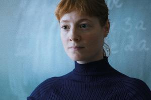 "Das Lehrerzimmer"-Star Leonie Benesch erinnert sich an ihre Schulzeit