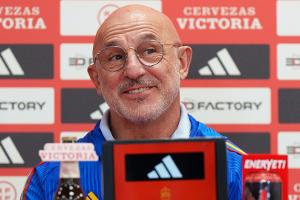 Bis 2026: Spanischer Nationaltrainer de la Fuente verlängert