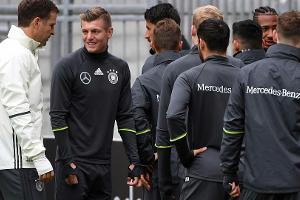 Bierhoff sicher: Mit Kroos kommt der "Hype"