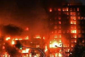 Valencia-Partie nach Brand-Katastrophe verlegt