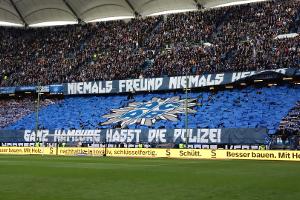 Choreo: HSV-Fans kritisieren Polizeieinsatz scharf