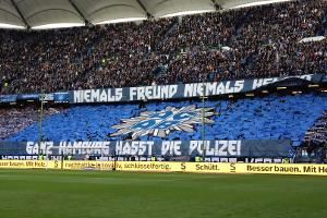 Choreo: HSV-Fans kritisieren Polizeieinsatz scharf