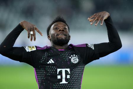 FC Bayern: Davies angeblich mit Real Madrid einig FC Bayern: Davies angeblich mit Real Madrid einig