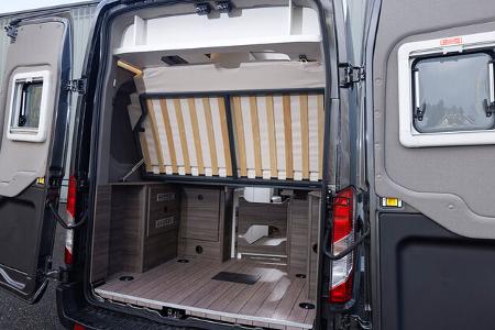 Vantourer Ford 600 D Campingbus