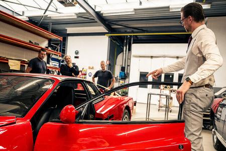 Niels van Roij Ferrari Testarossa Targa Umbau Restomod