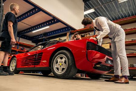 Niels van Roij Ferrari Testarossa Targa Umbau Restomod