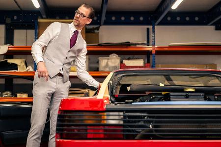 Niels van Roij Ferrari Testarossa Targa Umbau Restomod