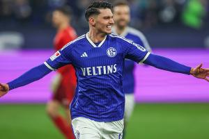 Schalke gelingt Befreiungsschlag - Kiel rettet Punkt