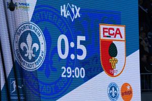 5:0 nach 29 Minuten: Augsburg in Darmstadt furios