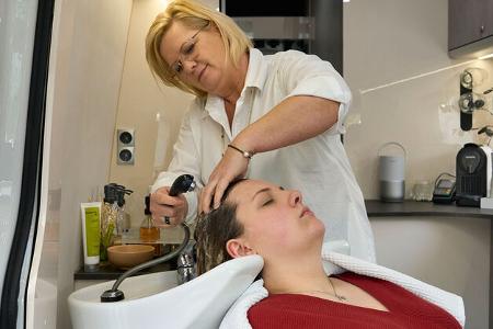 Arbeit, Haare waschen, Kundin, Peggy Haase