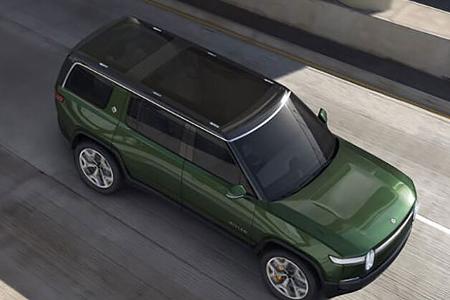 Rivian R1S EV SUV