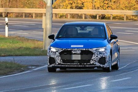 Erlkönig Audi A3 Limousine