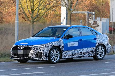 Erlkönig Audi A3 Limousine