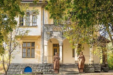 Anwesen, Weingut, Eingang, Statuen, Fassade, Bäume