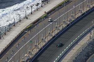 Formel 2: Verschoor gewinnt Sprint in Dschidda