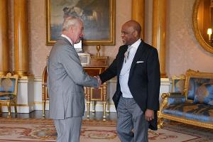 König Charles III. empfängt jamaikanischen Diplomaten