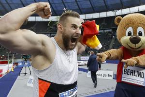 Vetter gegen Dehning: Speerwurf-Duell der Generationen